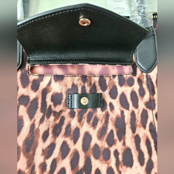 Banana Republic Tote Bag, Leopard print, 100% nylon - Picture 4 of 6